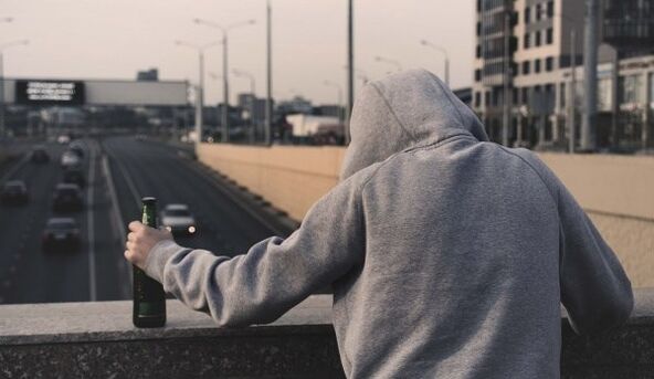 Drink man how to help overcome addiction